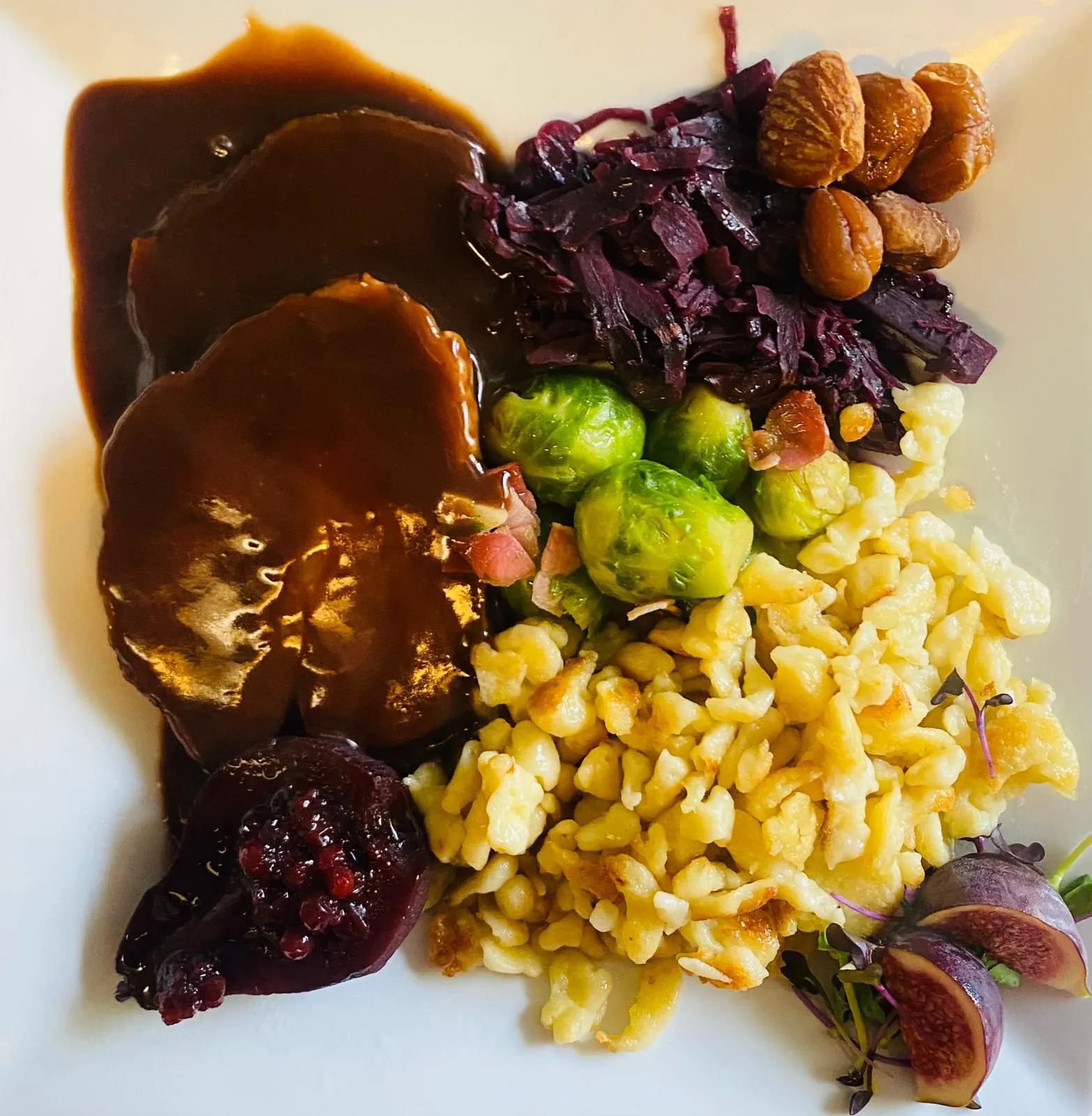 Schweizer Küche: Poulet im Chörbli